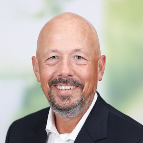 Jason Szczuka headshot